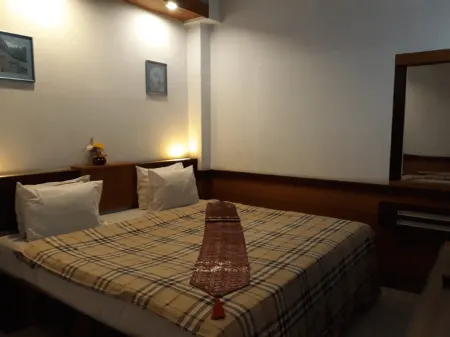 Hotel Permata Sari Отели в г. Soreang