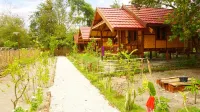Maryan Moyo Bungalows & Resto