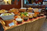Grand Oriental Hotel - Bữa sáng