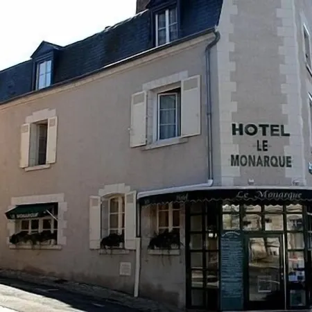Logis Hôtel Restaurant le Monarque