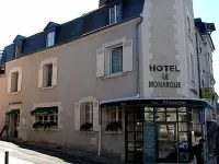 Logis Hôtel Restaurant le Monarque - Kæledyr tilladt