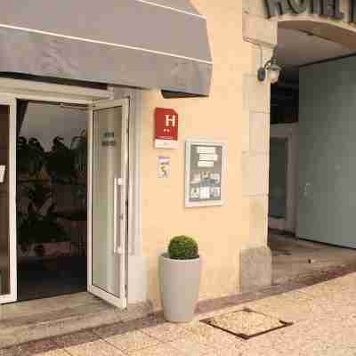 Hôtel Rivière Hotel Exterior