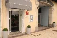 Hôtel Rivière Hotels near Auchan CASTRES