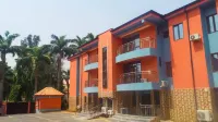 Madaki's Executive Suites