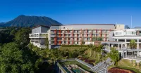 Pesona Alam Resort & Spa Hotels near Kandang sapi Atang (mbul)