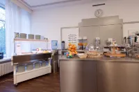Hotel Alpha - breakfast
