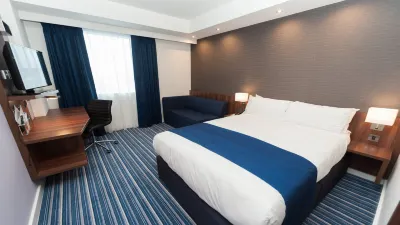 Holiday Inn Express Aberdeen Airport