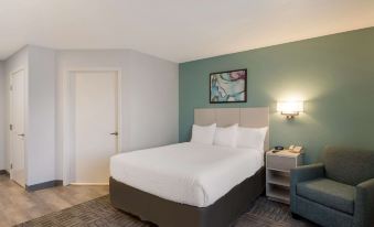 MainStay Suites Omaha Old Mill