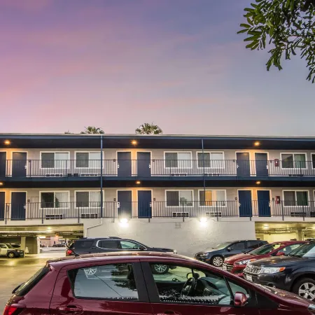Travelodge by Wyndham Culver City