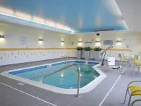Fairfield Inn & Suites Canton South Hotels in Stark County