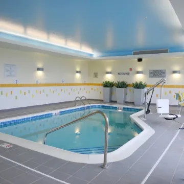 Fairfield Inn & Suites Canton South