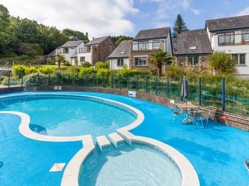 Villa Gallery Hotels in Carnon Downs