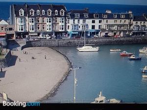 Gorgeous 2Bed Apartment in the Heart of Ilfracombe