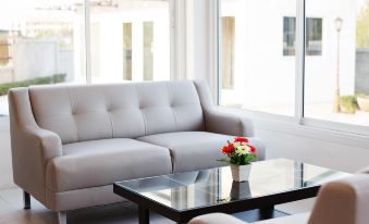 B2 Korat Boutique & Budget Hotel
