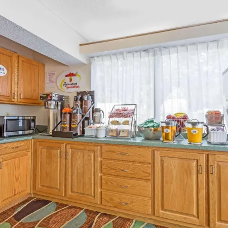 Super 8 by Wyndham Stafford