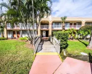 卡納維拉爾港地區 羅克雷治住宿飯店