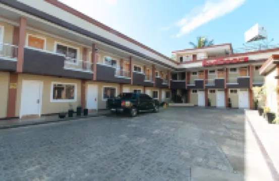 RedDoorz Plus near Lapasan Plaza Cagayan de Oro Hotels in Cagayan De Oro