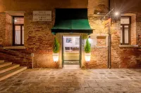 Hotel Eurostars Residenza Cannaregio Hotel in zona Monastero delle Carmelitane Scalze e Chiesa dei Santi Giuseppe e Bonaventura
