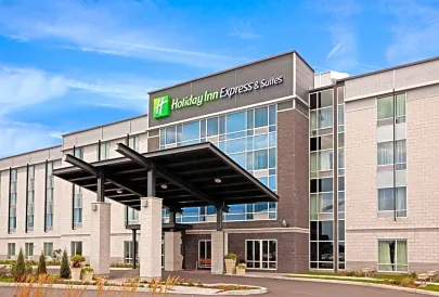 Holiday Inn Express & Suites Saint - Hyacinthe