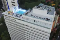 Dazzler by Wyndham Asuncion Hotels in 