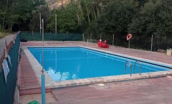 2. Hostería..
