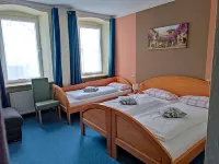 Garni Hotel Post - Airport Shuttle