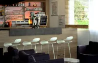 Ibis Styles Vannes Porte du Golfe - Quầy bar