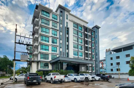 O2 Hotel Maesot