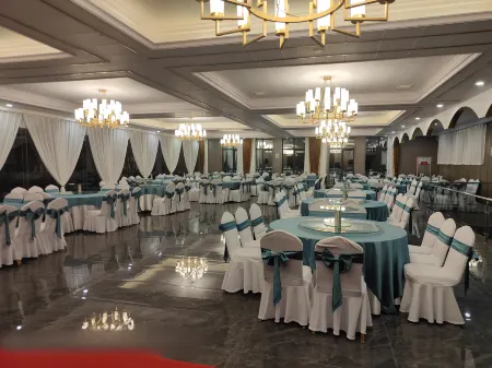 Chengcheng Lixin Sankeshu Hotel Отели в г. Чэнчэн