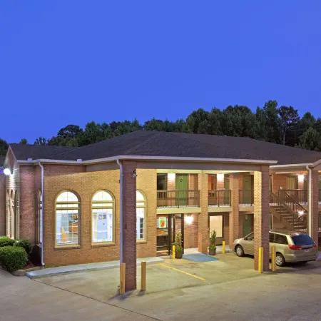 Super 8 by Wyndham Acworth/Atlanta Area