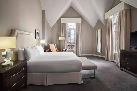 Bristol Panama, a Registry Collection Hotel