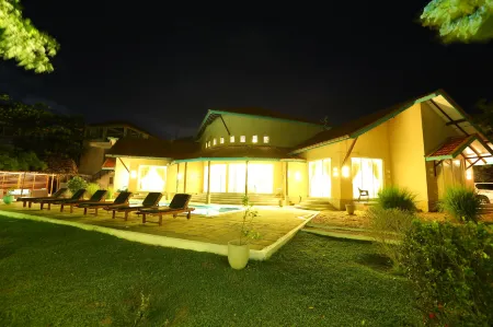 The Beach House by Kay Jay Hotels Отели рядом с достопримечательностью «iSoft Trchnologies»