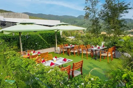 Casa Marina Resort Отели в г. Ghenh Rang