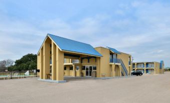 Americas Best Value Inn Schulenburg