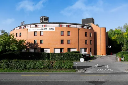 NH Geneva Airport Отели рядом с достопримечательностью «Maison des Compagnies»