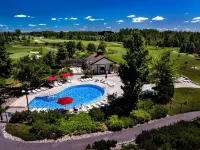 Brookstreet - Pools