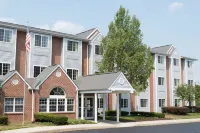 Microtel Inn & Suites by Wyndham West Chester - 2-Star