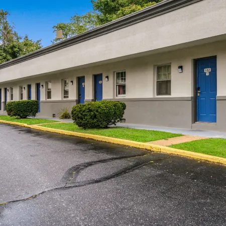 Motel 6 Tinton Falls NJ  Neptune
