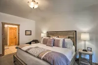 Flathead Lake Getaway w/ Balcony, Fireplace! - Apartments