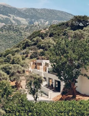 Monastery Estate Retreat - pet friendly