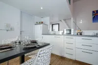 Cottage Le Rêve d'Esther, atypical and elegant! Hotels in Cholet