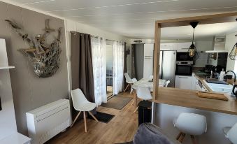 Ecolodge with Heated Pool in les Mathes
