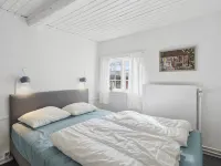 "Elvin" - 2.7km from the Sea