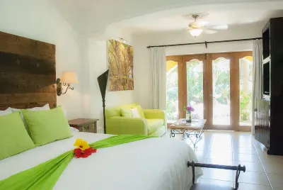 El Encanto Inn & Suites