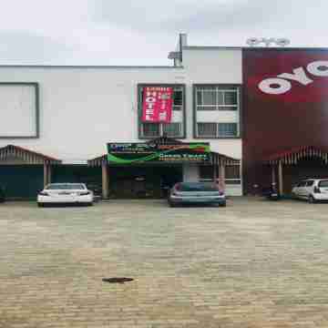 Green Valley Residency Hotel Exterior