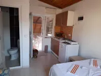 Eray PANSIYON Hotels in Eşelek