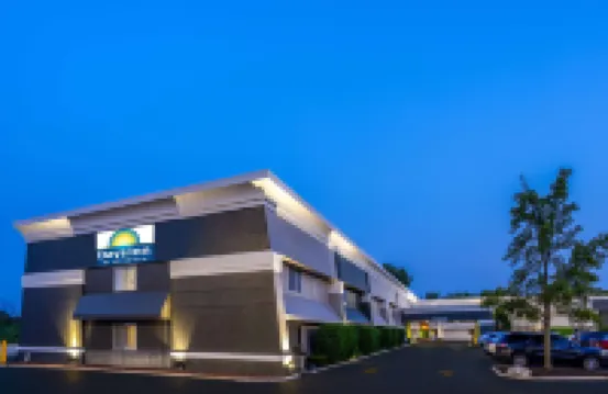 Days Inn by Wyndham Pleasant Prairie Kenosha