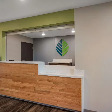 WoodSpring Suites Milwaukee - Menomonee Falls