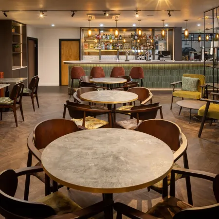 Four Points by Sheraton Edinburgh Отели рядом с достопримечательностью «Мерчистон»