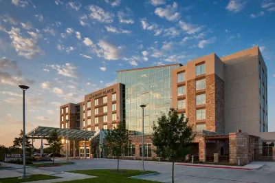 Hyatt Place DFW Hotel a 